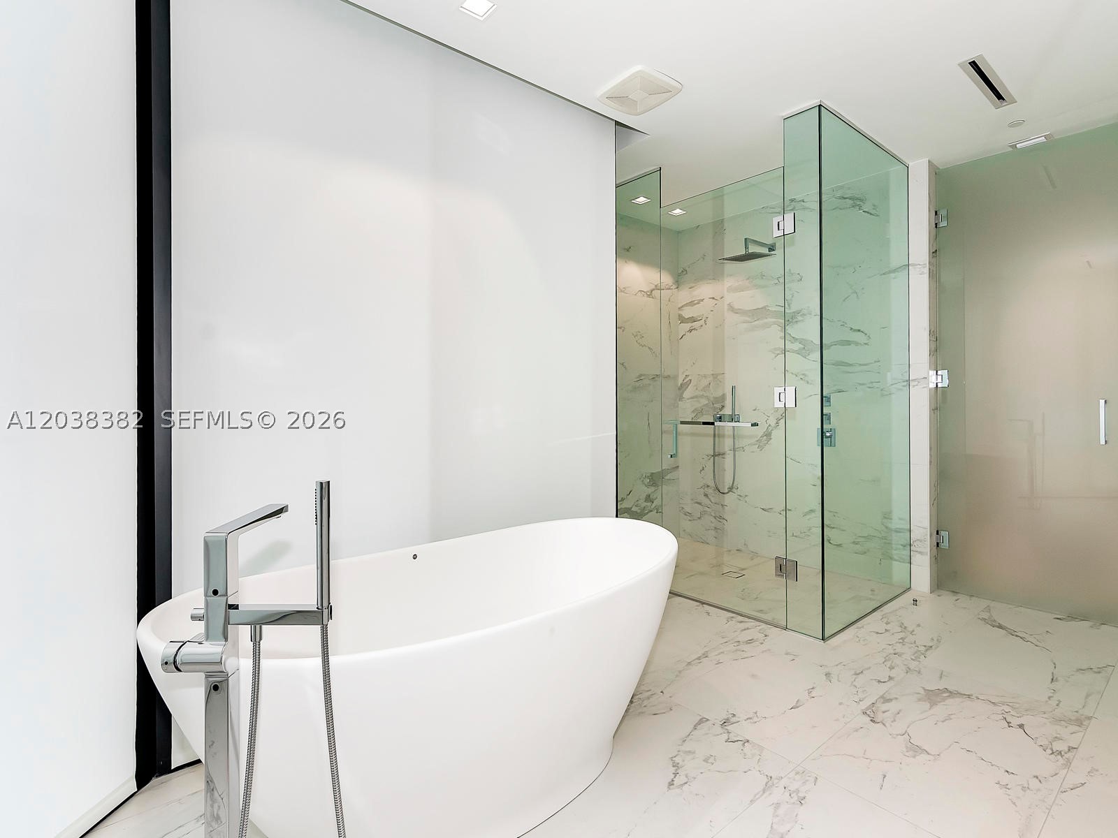 ONE THOUSAND MUSEUM CONDO - Residential Lease