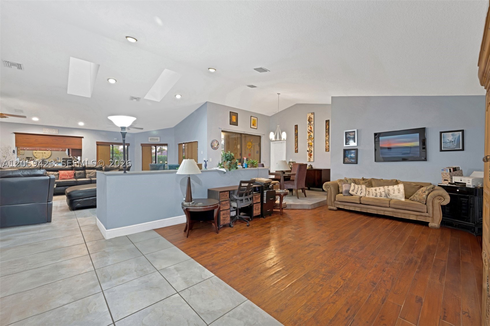 PINE RIDGE - Residential