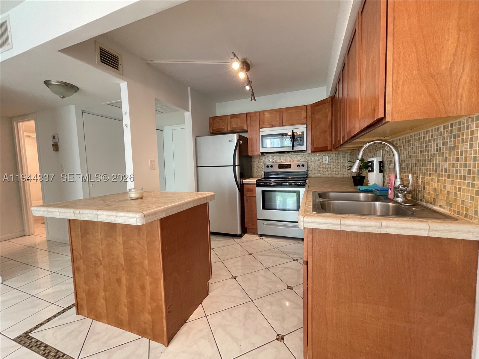 DESOTO PARK CONDO - Residential