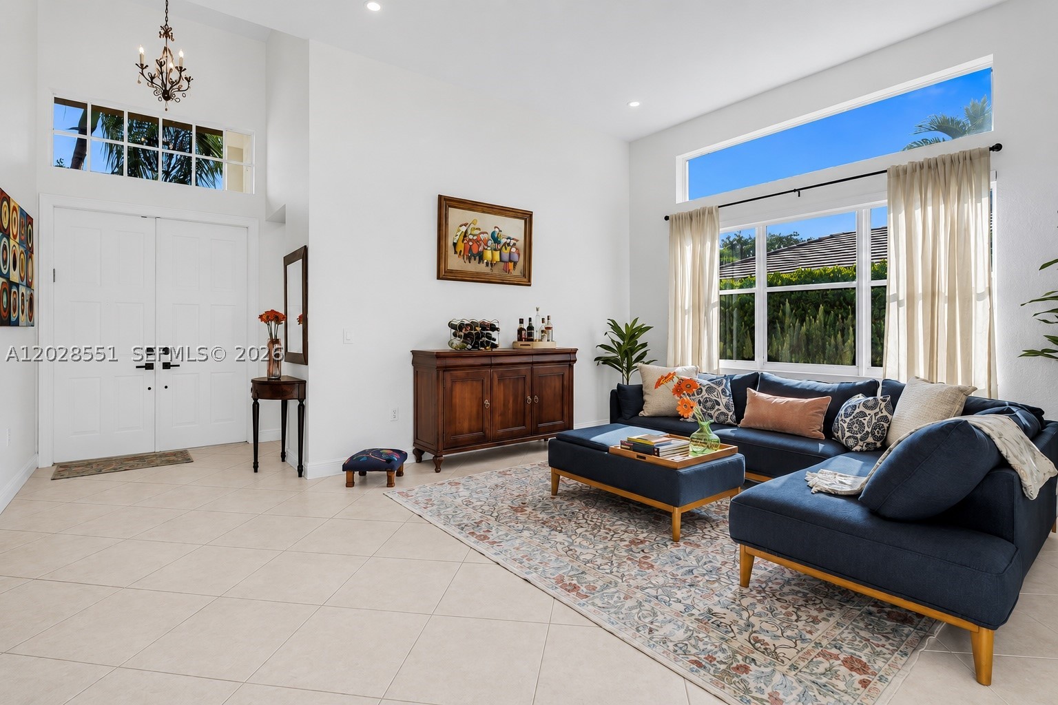SUNSET LAKES - Residential