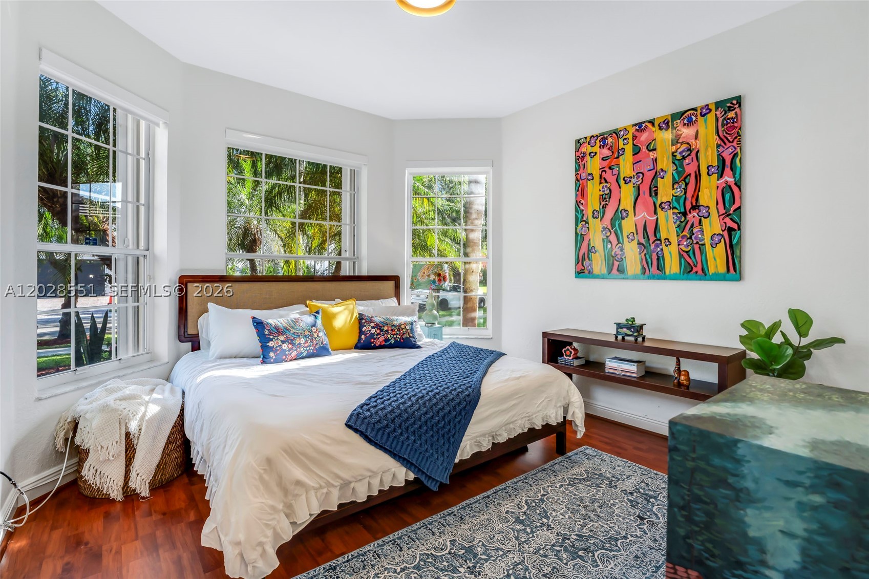 SUNSET LAKES - Residential