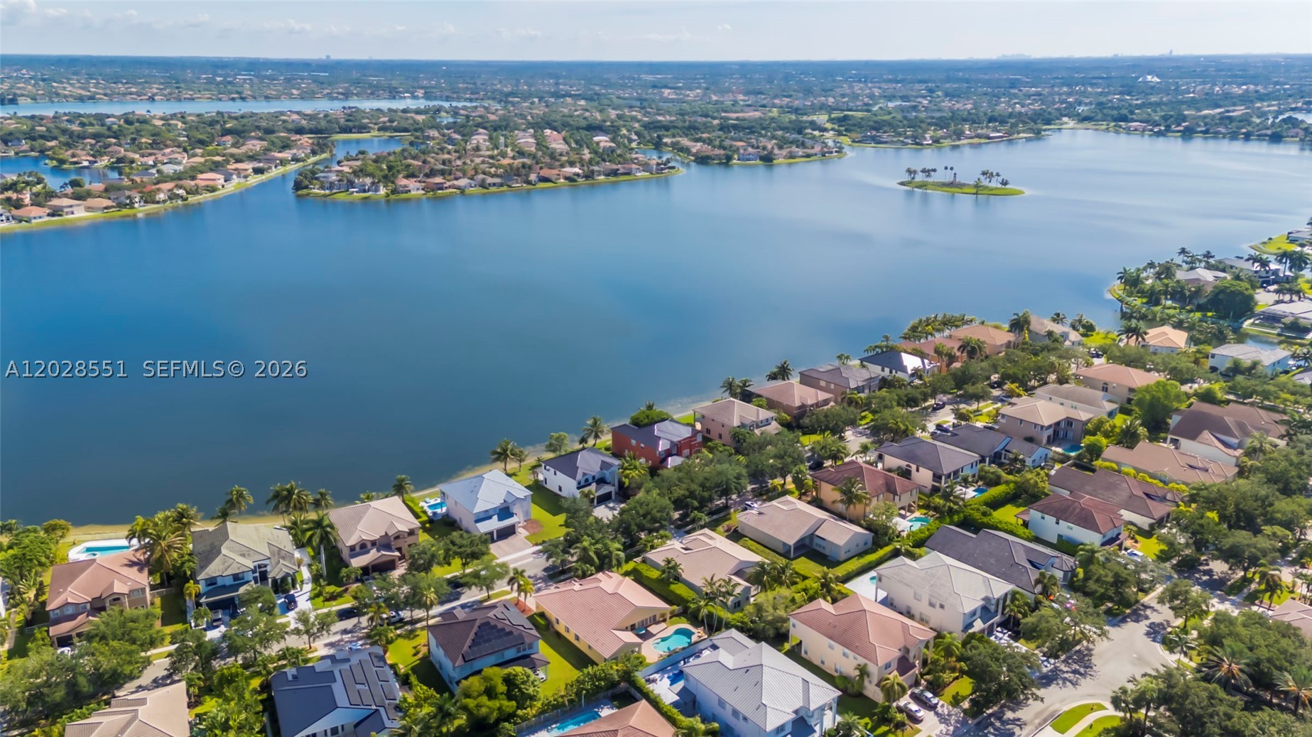 SUNSET LAKES - Residential