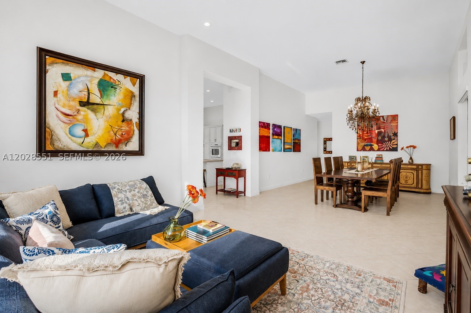 SUNSET LAKES - Residential
