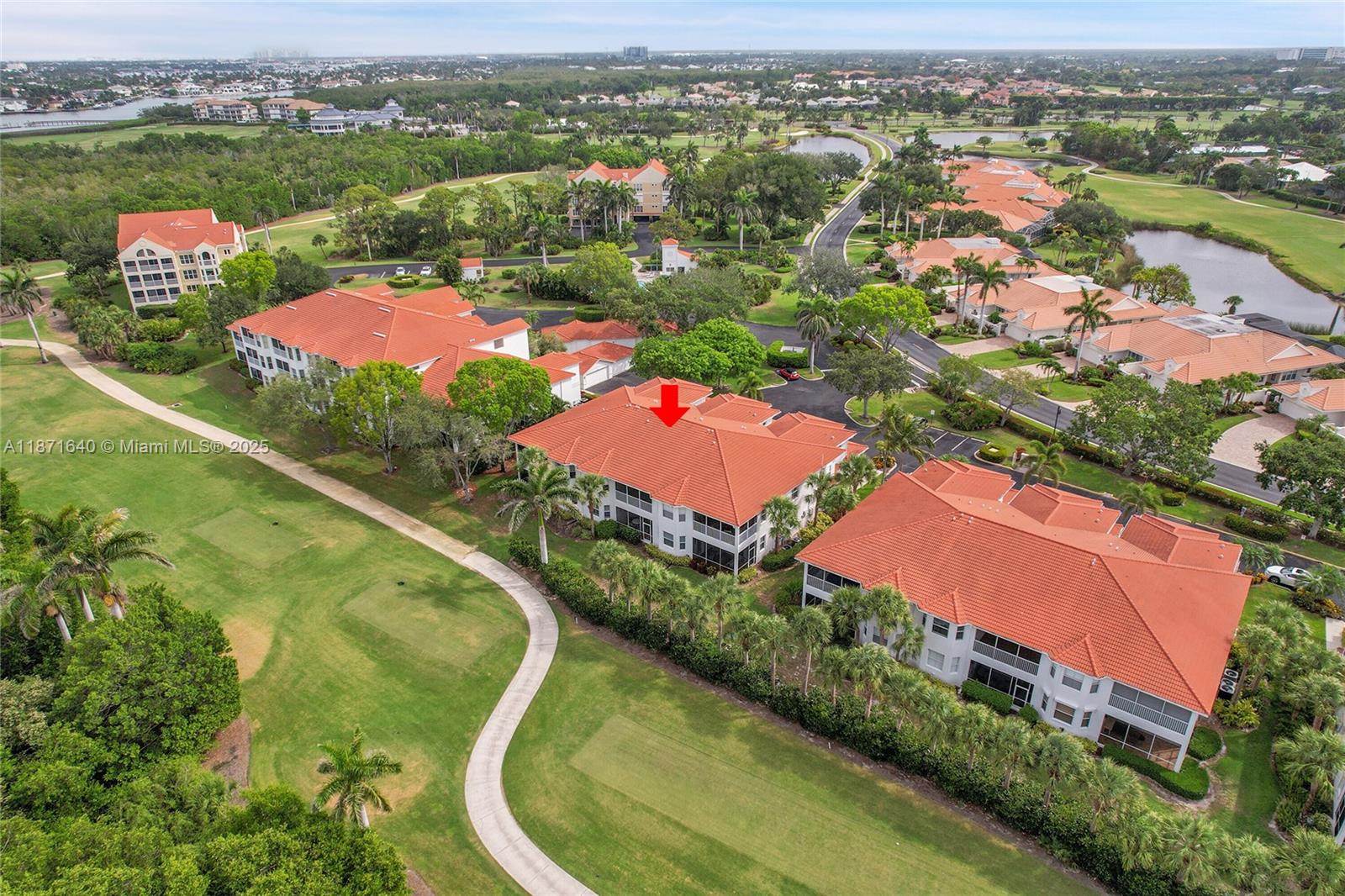 WINDWARD CAY - Residential