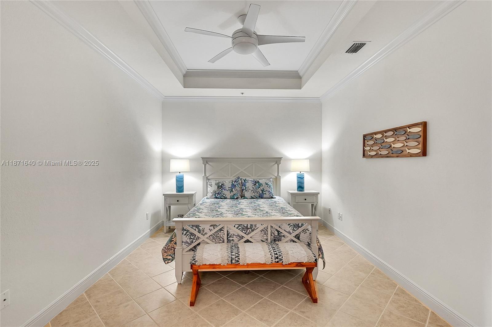 WINDWARD CAY - Residential