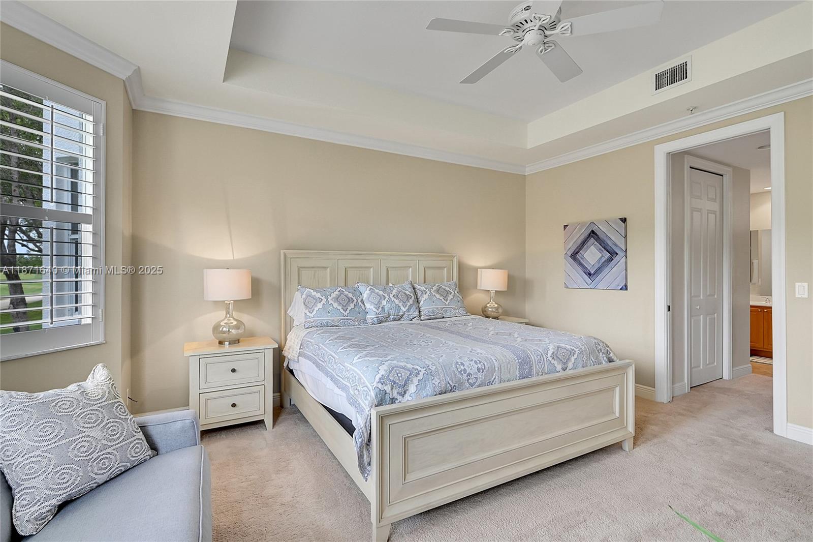 WINDWARD CAY - Residential