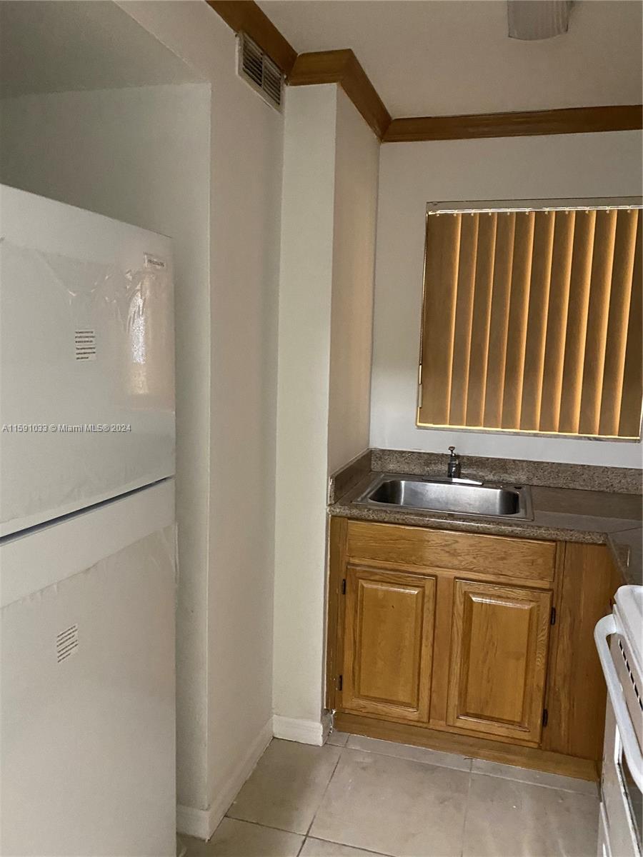ROYAL PALM 47 CONDO - Residential Lease
