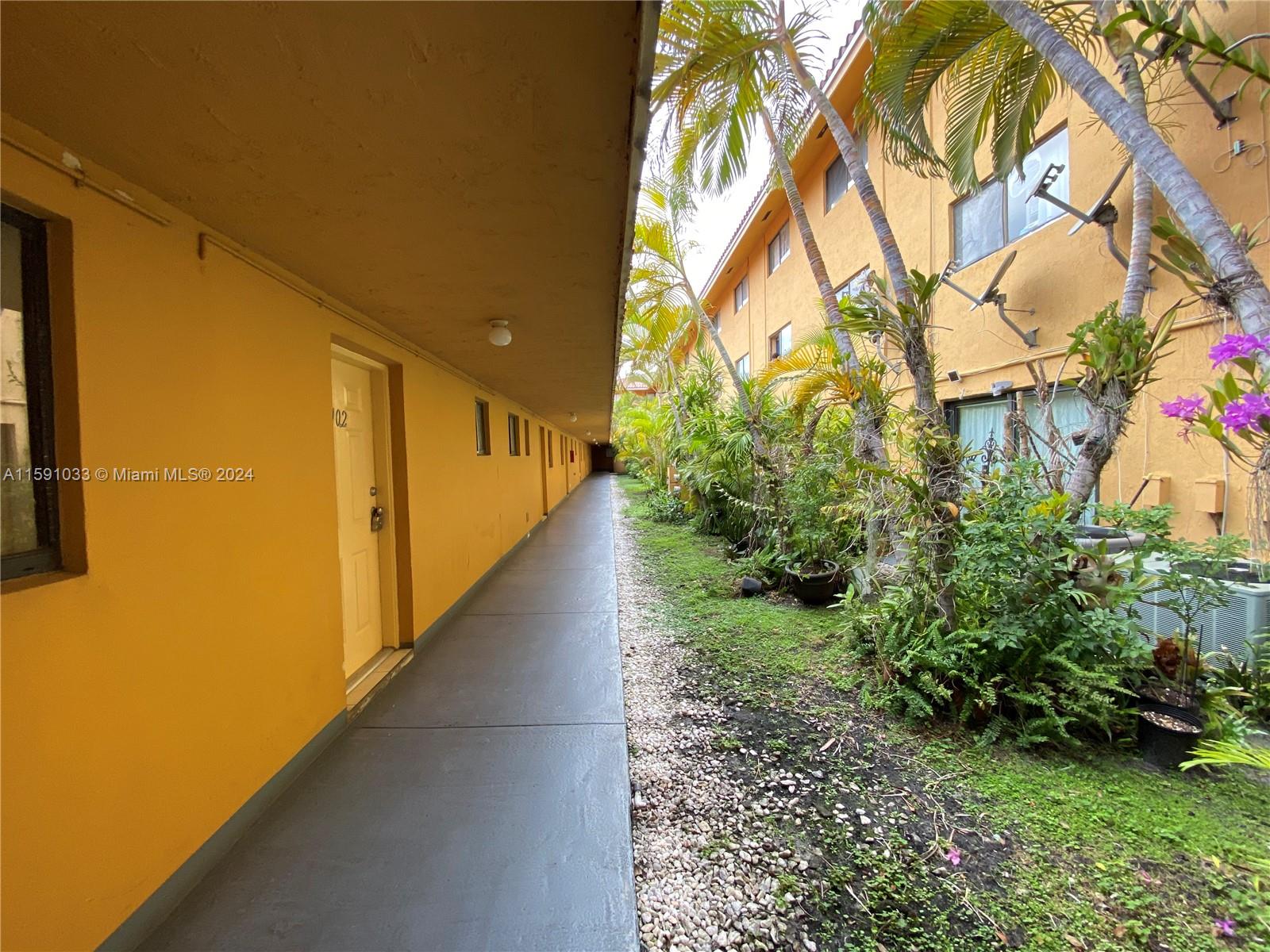ROYAL PALM 47 CONDO - Residential Lease