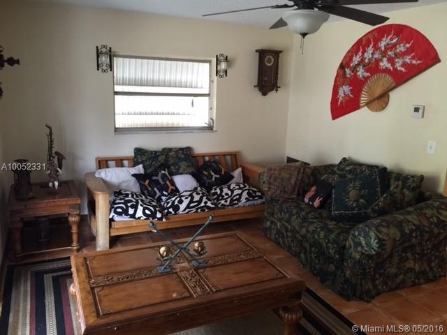 Boca Raton Square Unit 19 - Residential Lease