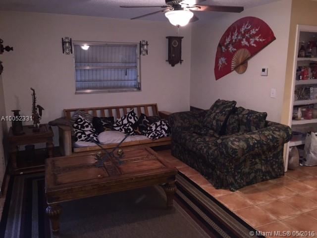 Boca Raton Square Unit 19 - Residential Lease