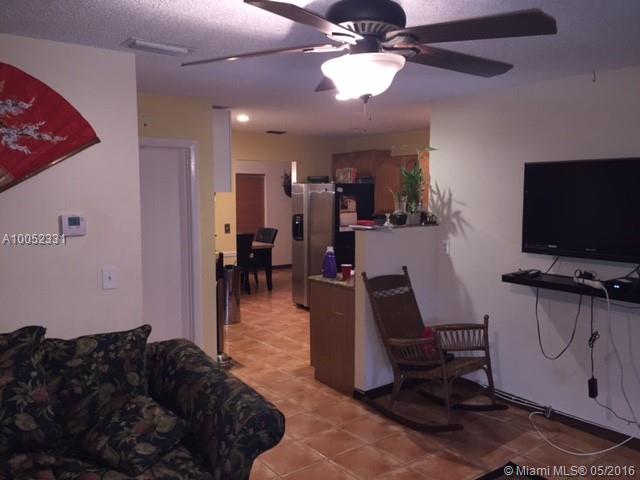 Boca Raton Square Unit 19 - Residential Lease