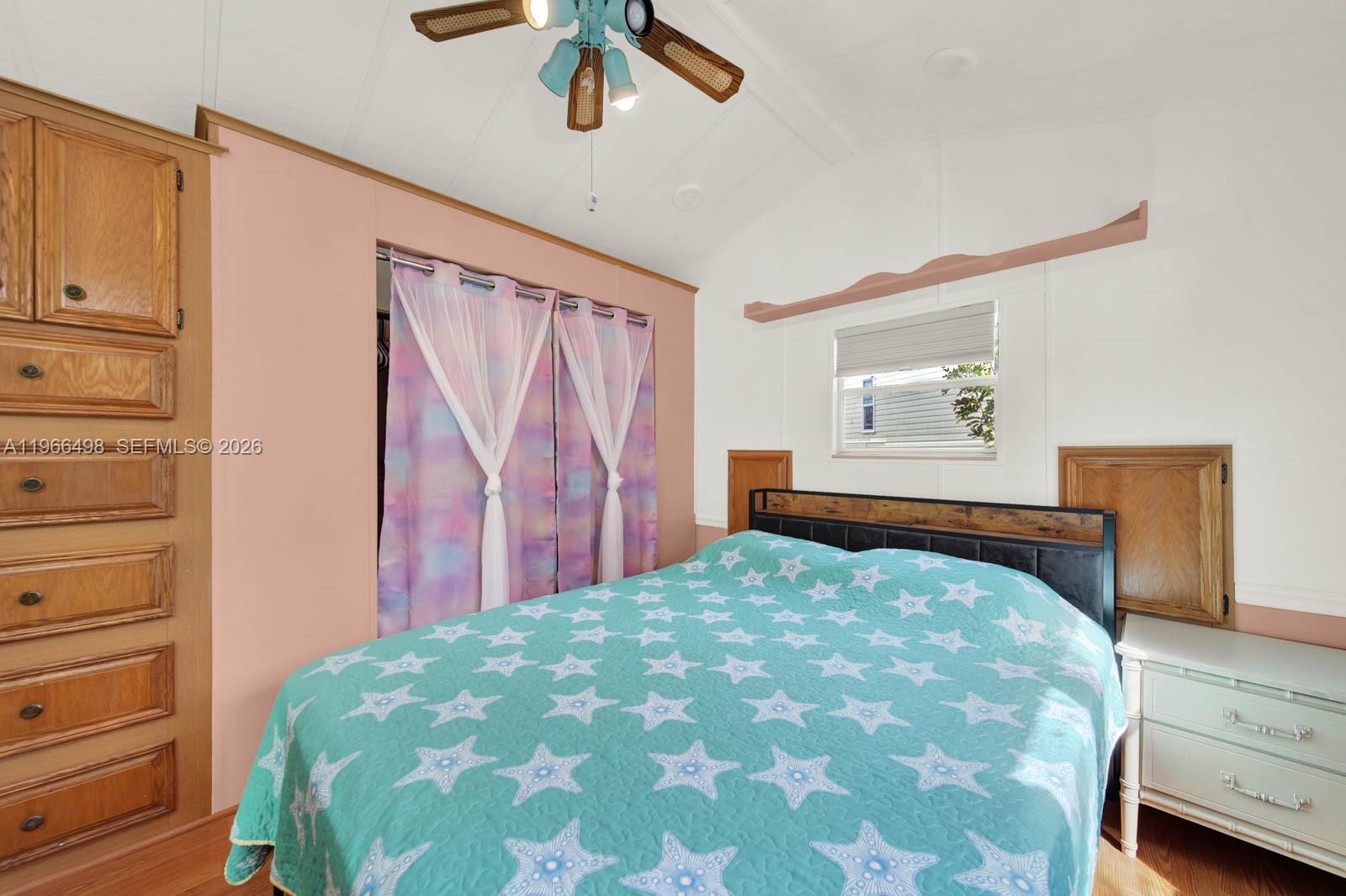 HOLIDAY OUT AT ST LUCIE S - Residential