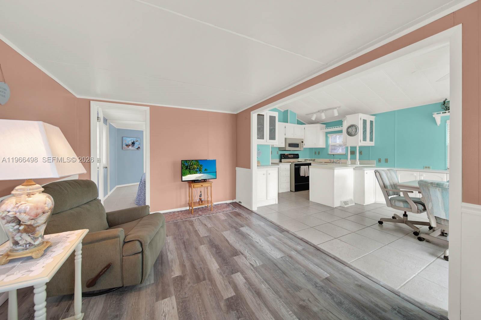 HOLIDAY OUT AT ST LUCIE S - Residential