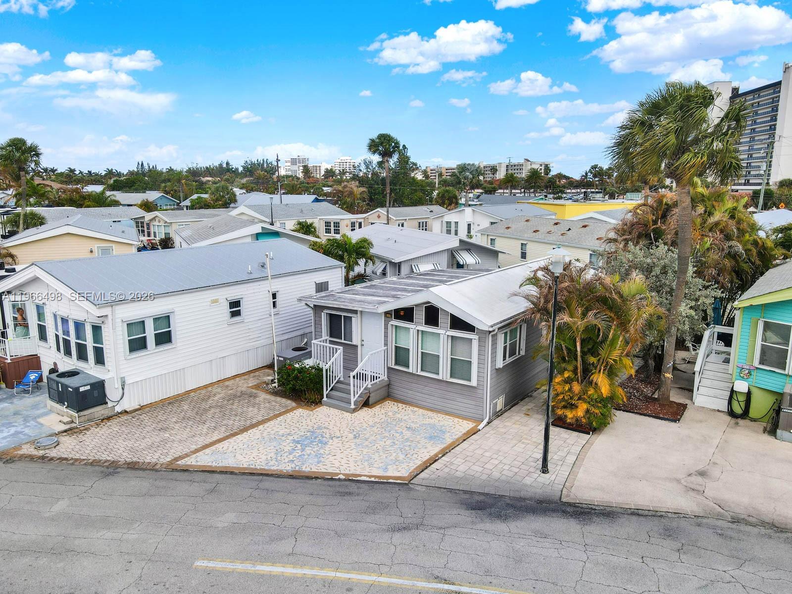 HOLIDAY OUT AT ST LUCIE S - Residential