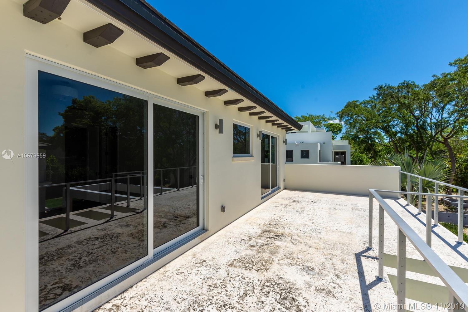 GRANADA PARK AMD - Residential