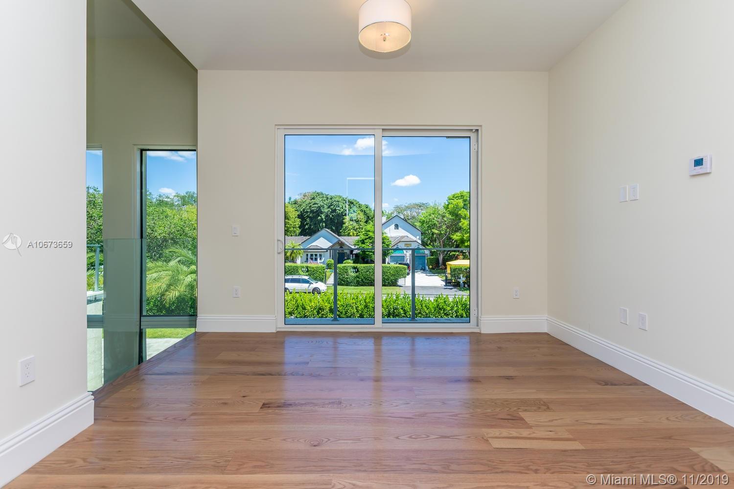 GRANADA PARK AMD - Residential