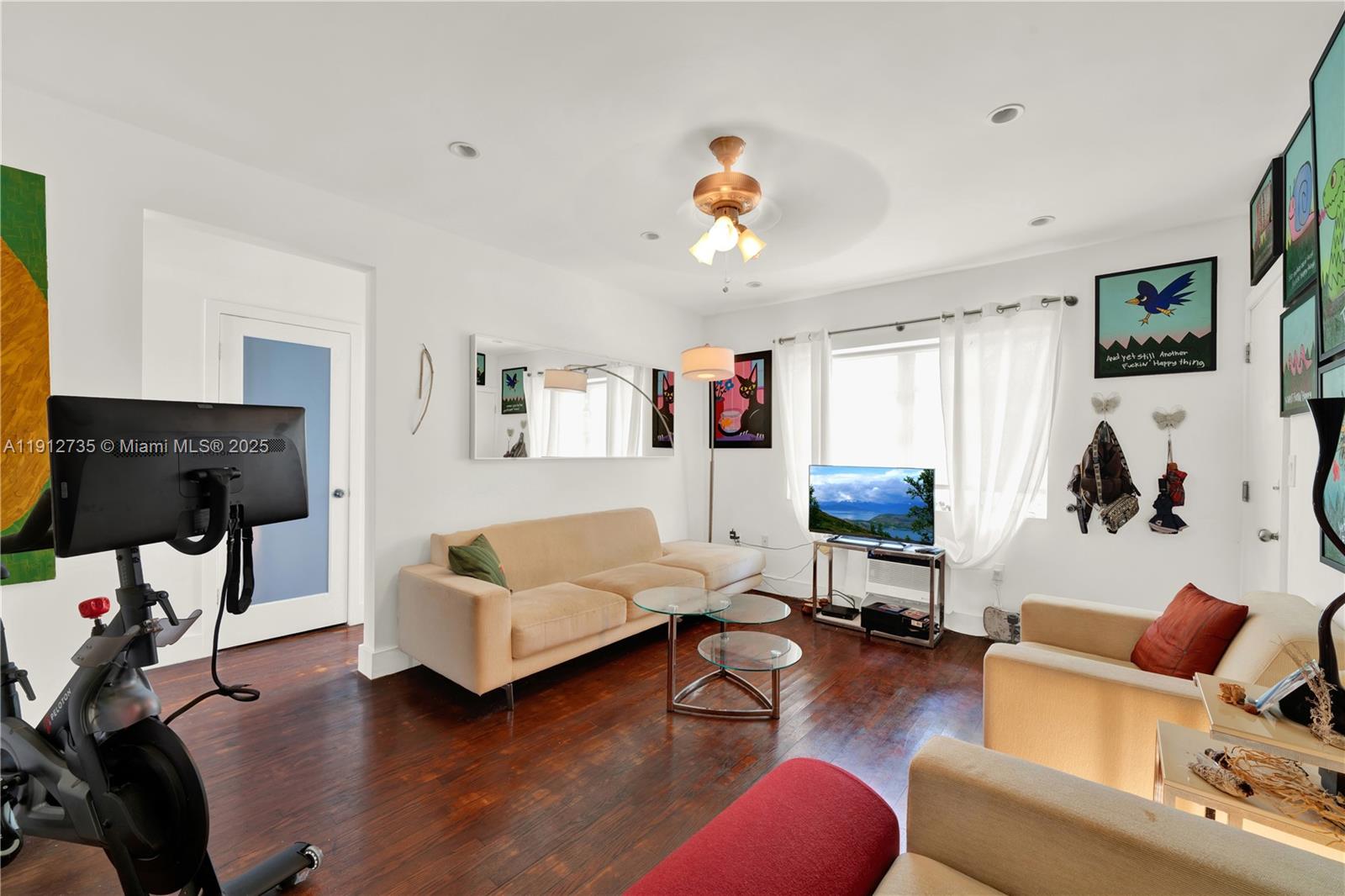LINCOLN ROAD VILLAS SOUTH - Residential