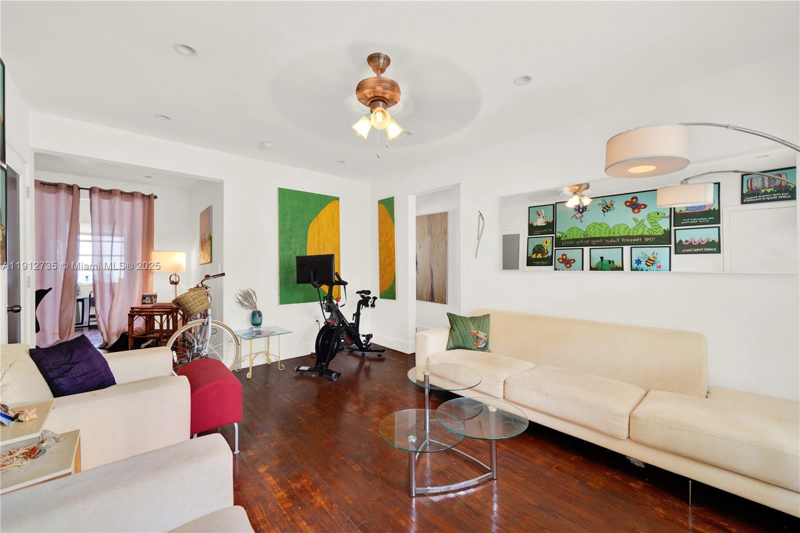 LINCOLN ROAD VILLAS SOUTH - Residential