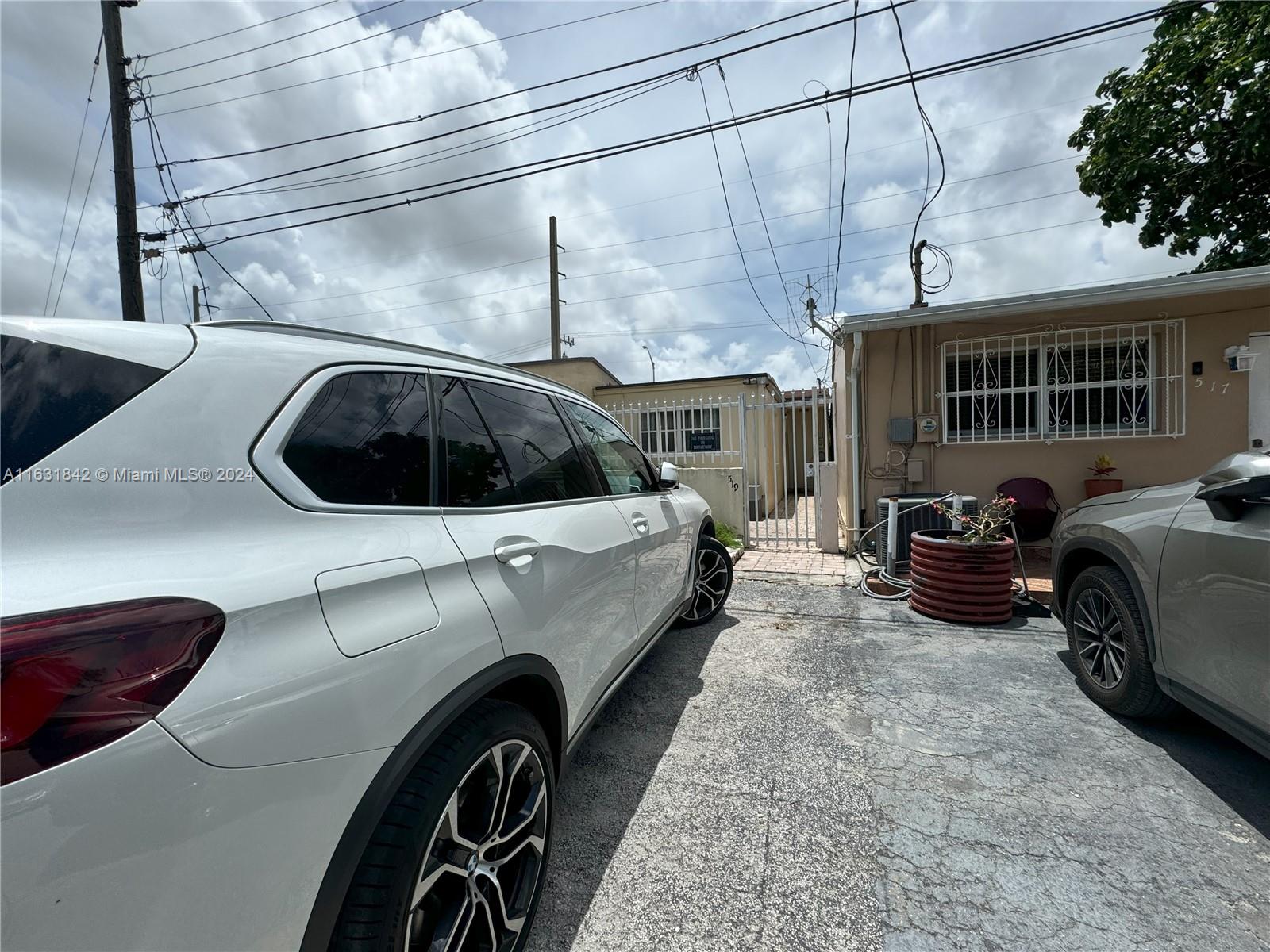 6TH ADDN TO HIALEAH AMD - Residential