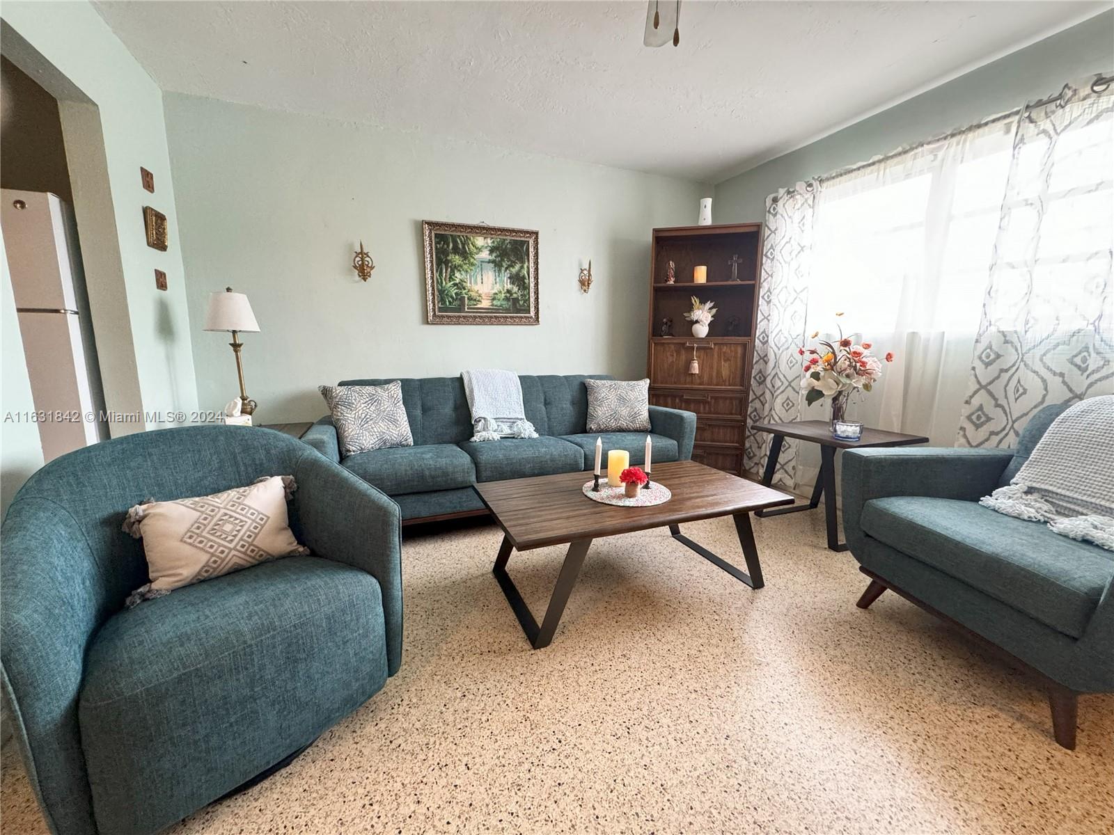 6TH ADDN TO HIALEAH AMD - Residential