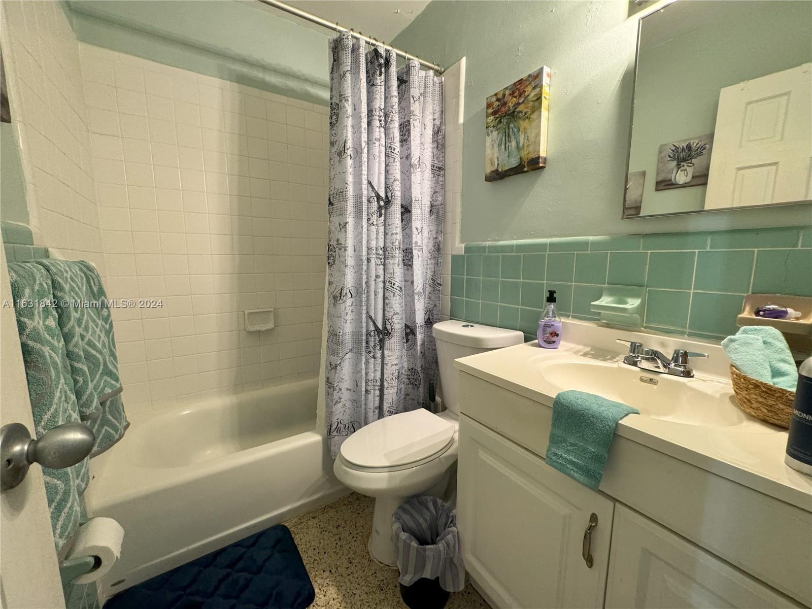 6TH ADDN TO HIALEAH AMD - Residential