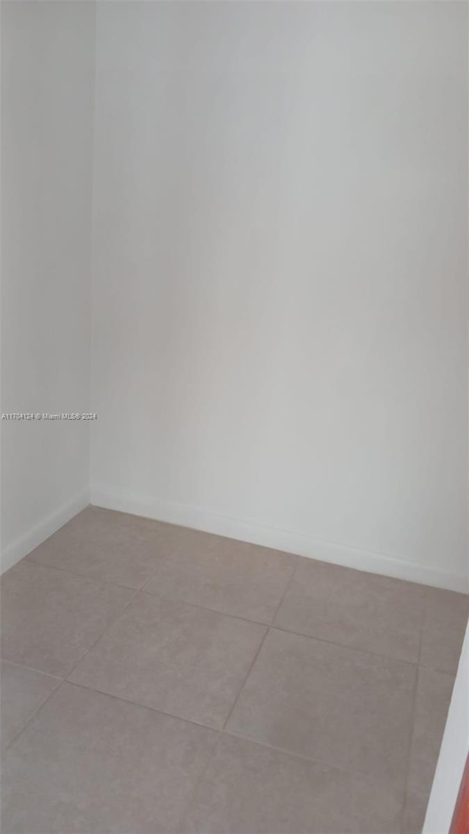 CELEBRITY POINT CONDO - Residential Lease