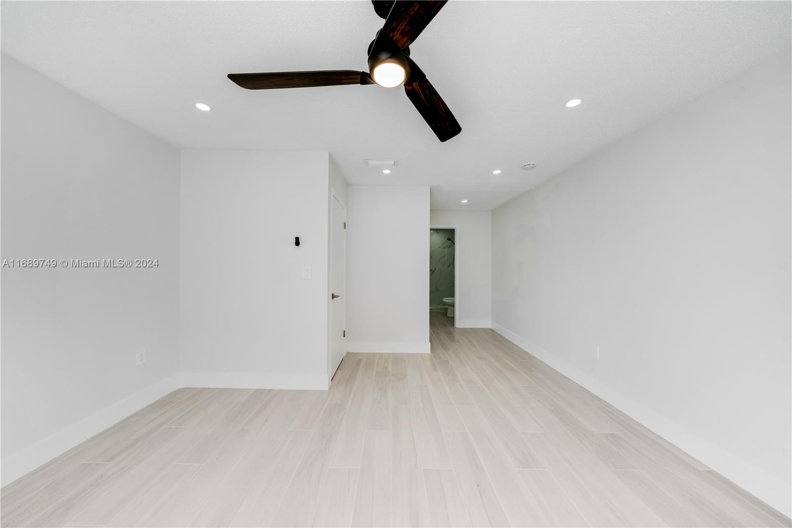 GREENWAY LAKES SEC 3 - Residential Lease