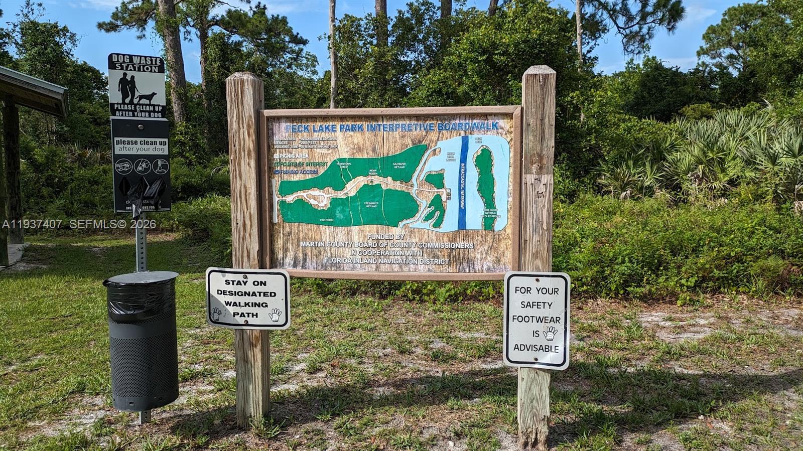 NORTH HOBE SOUND SHORES - Residential