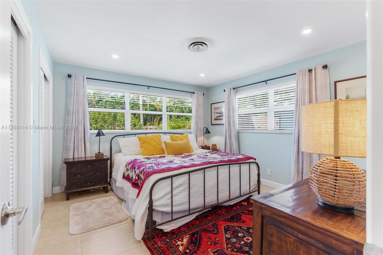 CORAL ESTATES - Residential Lease