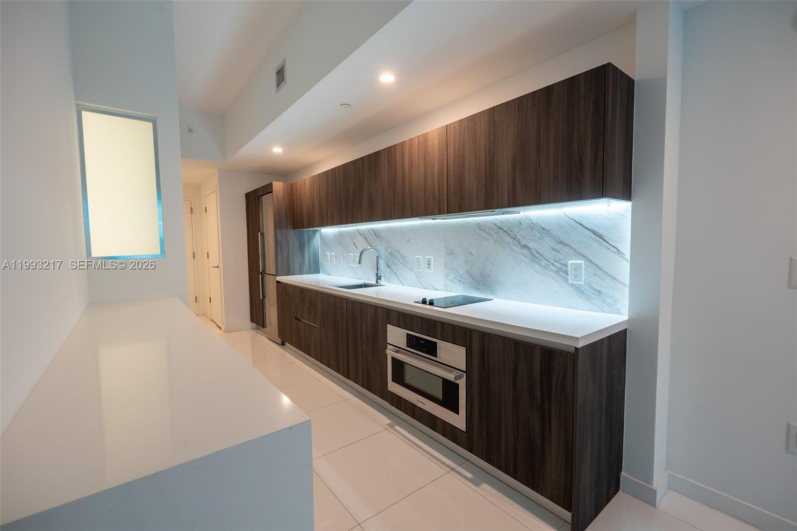 PARAMOUNT MIAMI WORLDCENT - Residential