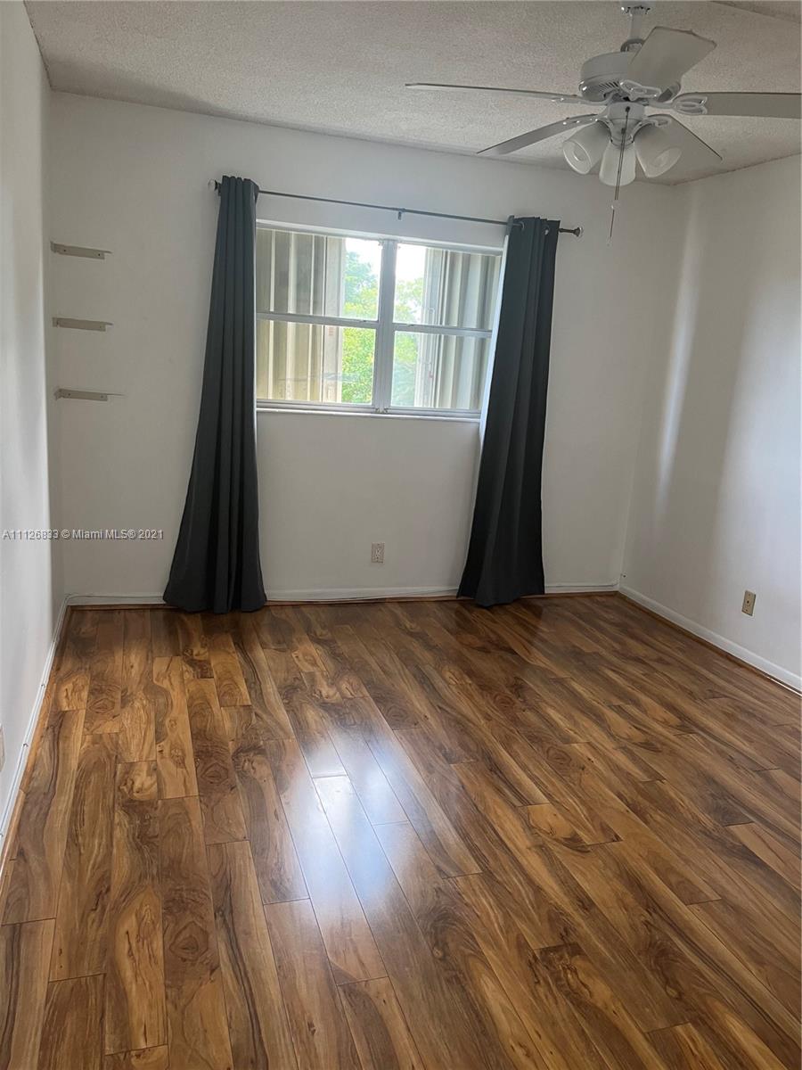 SANTA MONICA CONDO - Residential