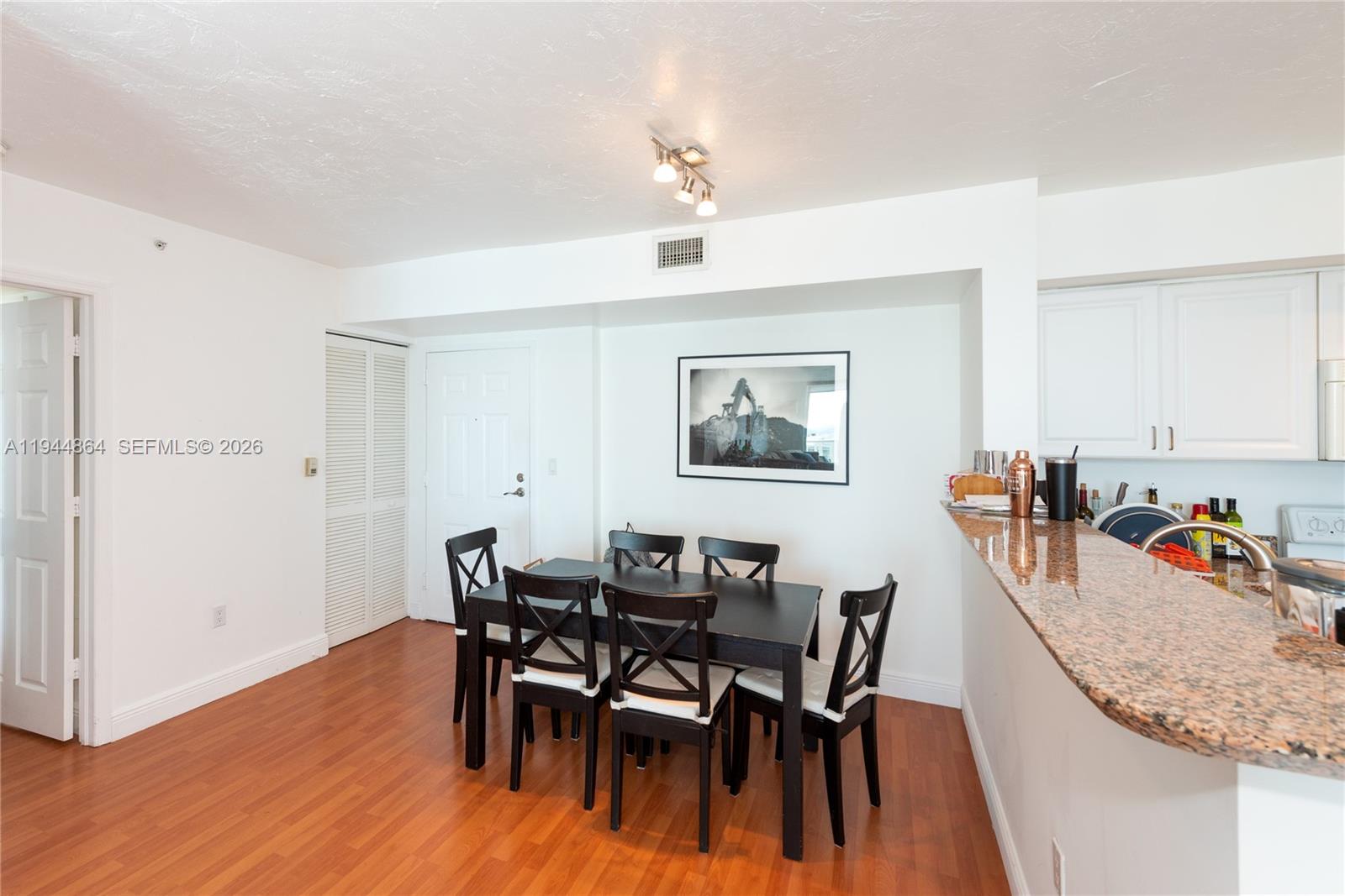THE MARK ON BRICKELL COND - Residential