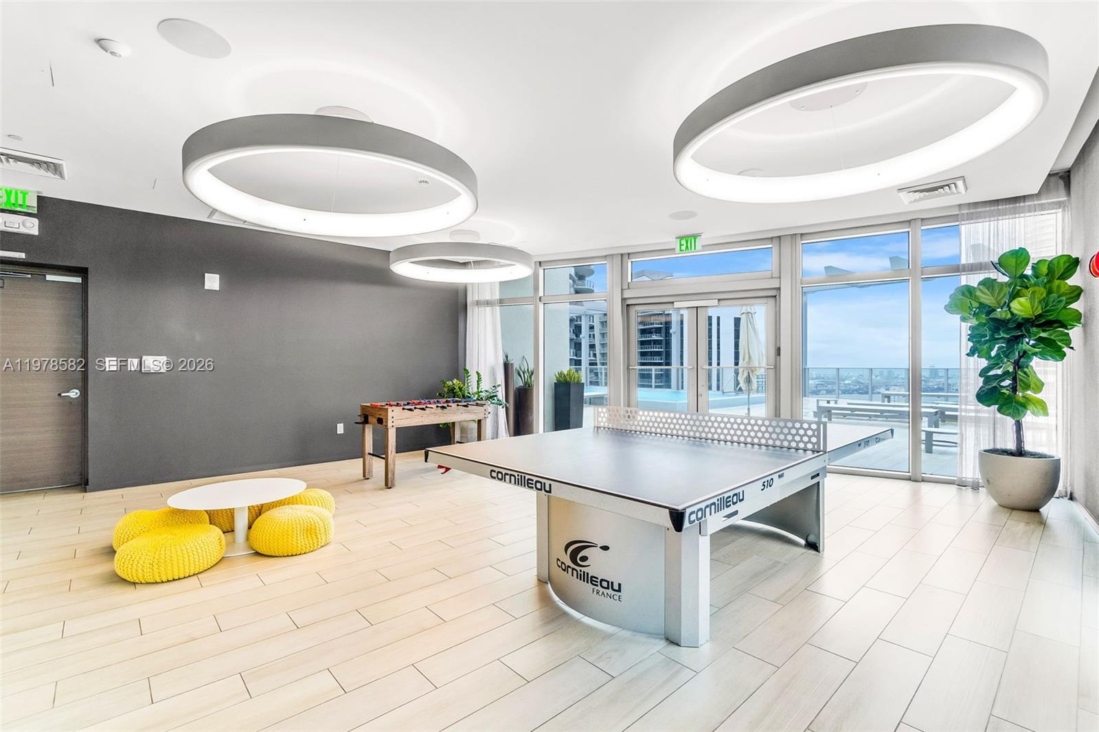 1100 MILLECENTO RESIDENCE - Residential Lease