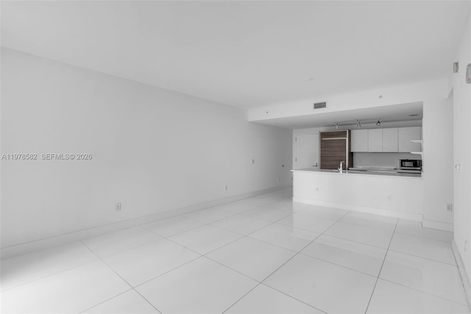 1100 MILLECENTO RESIDENCE - Residential Lease