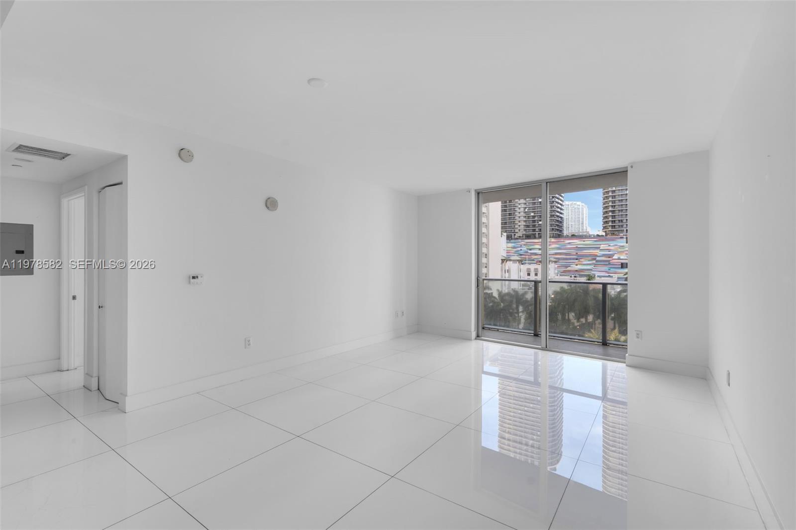 1100 MILLECENTO RESIDENCE - Residential Lease