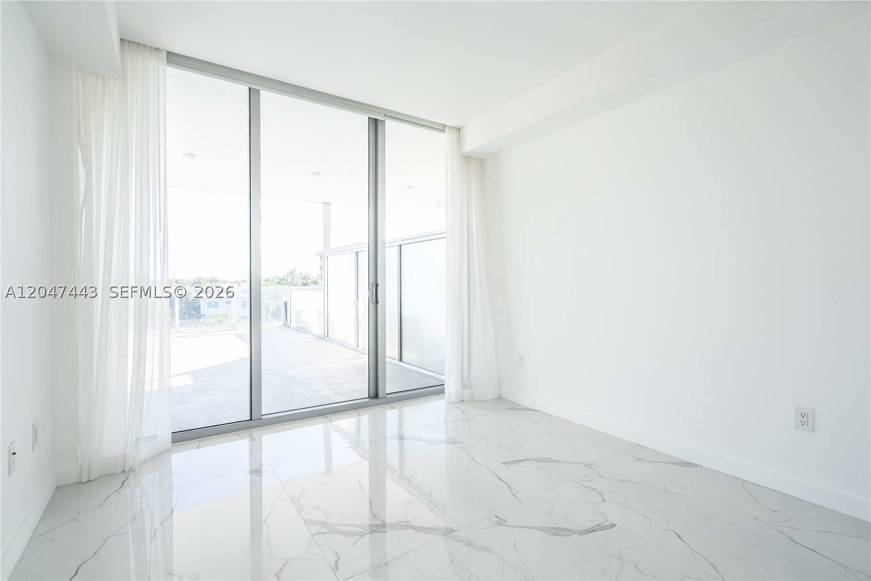 BISCAYNE BEACH SUB - Residential Lease