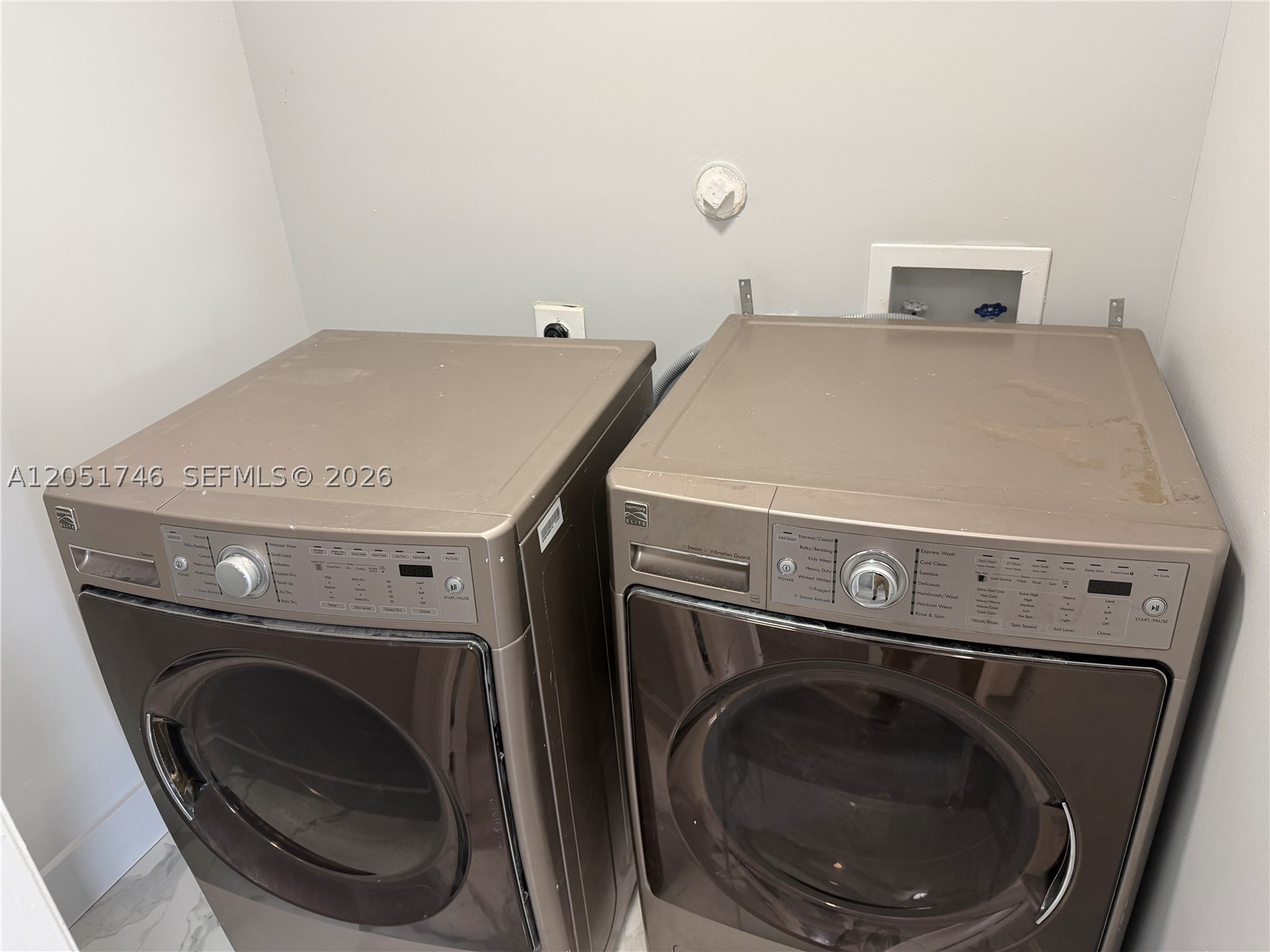 LAZNICKA PLAT NO 1 - Residential Lease