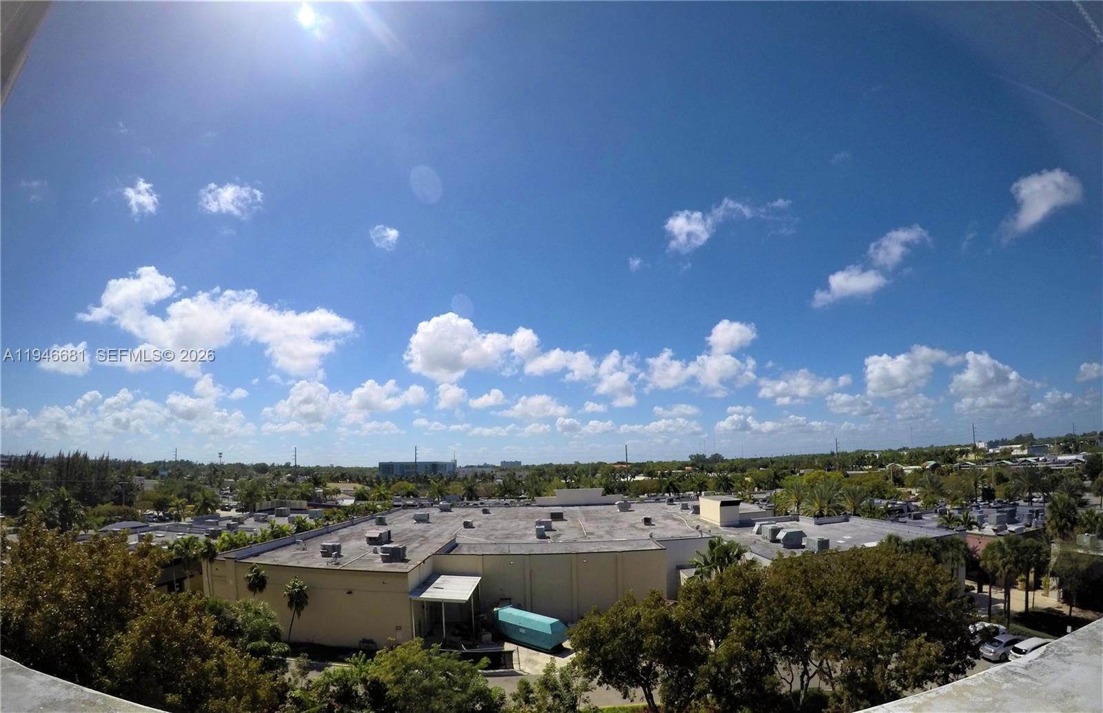 VENTURE AT AVENTURA WEST - Residential