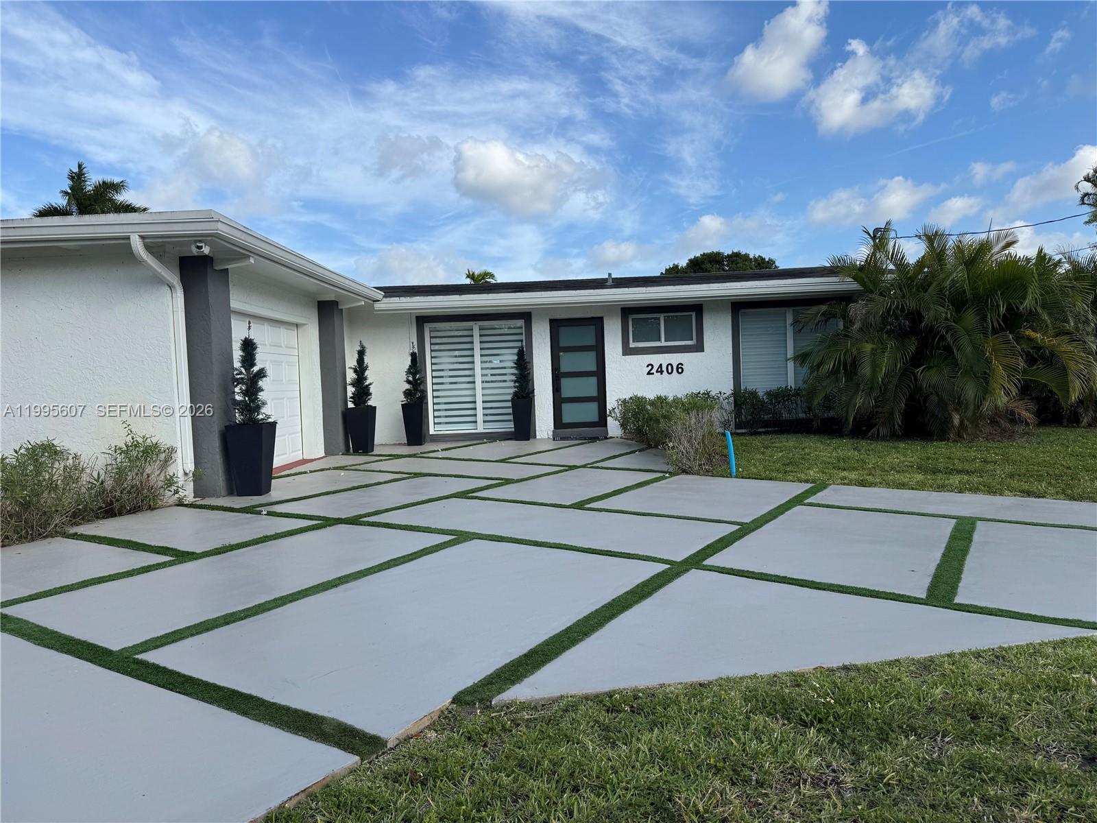 LAUDERDALE ISLES NO 2-BLK - Residential