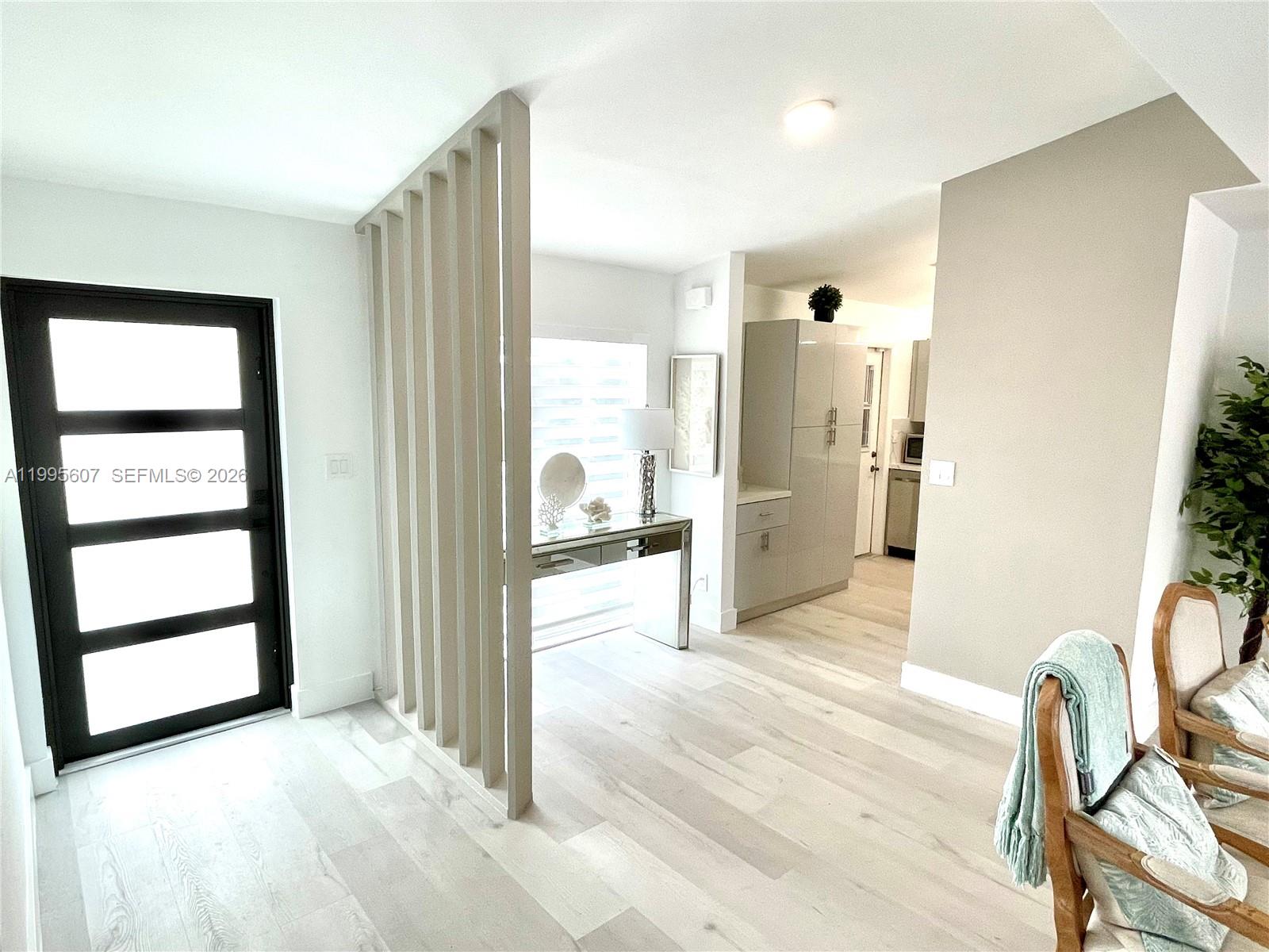 LAUDERDALE ISLES NO 2-BLK - Residential