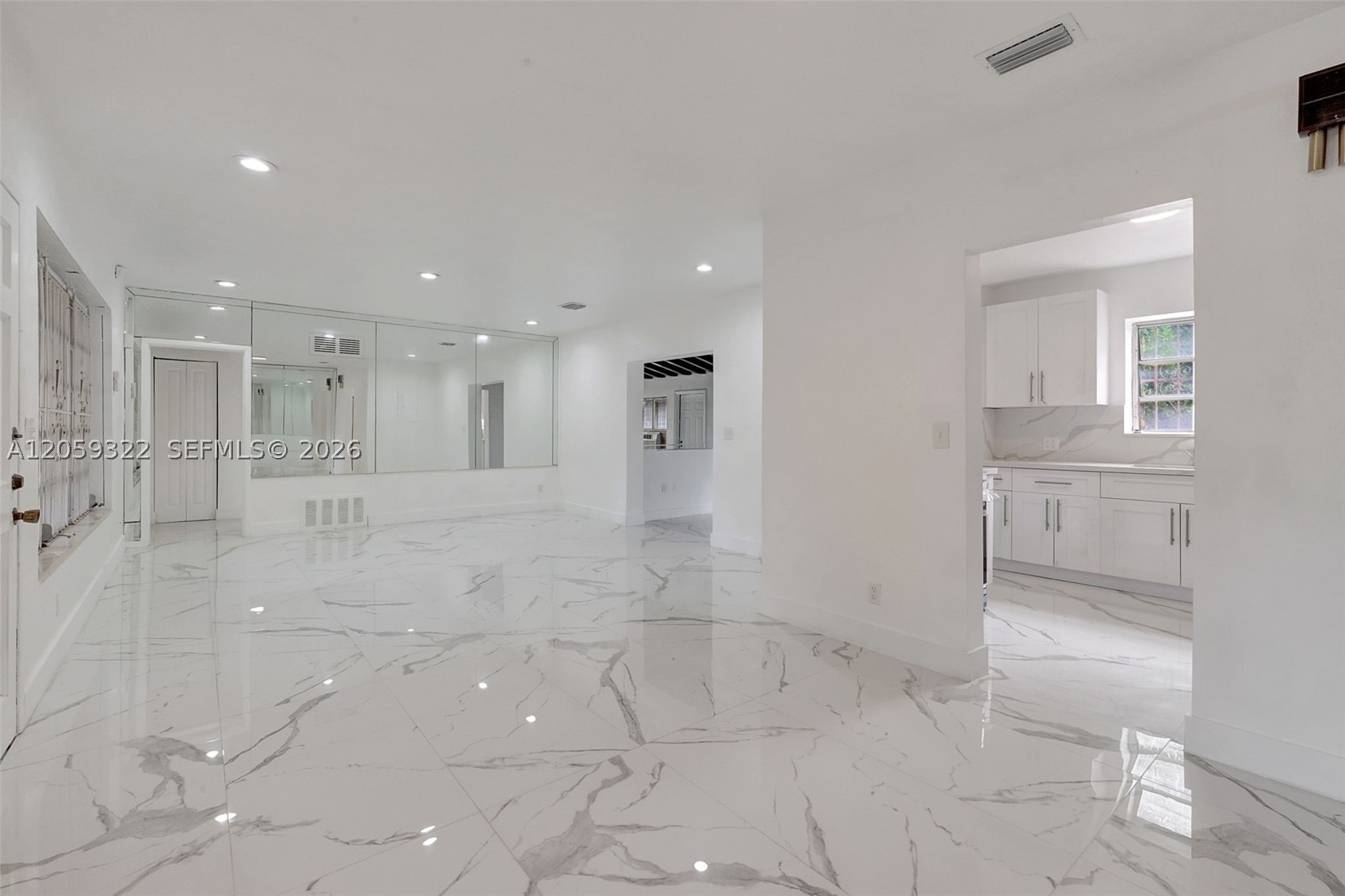 HOMEDALE - Residential