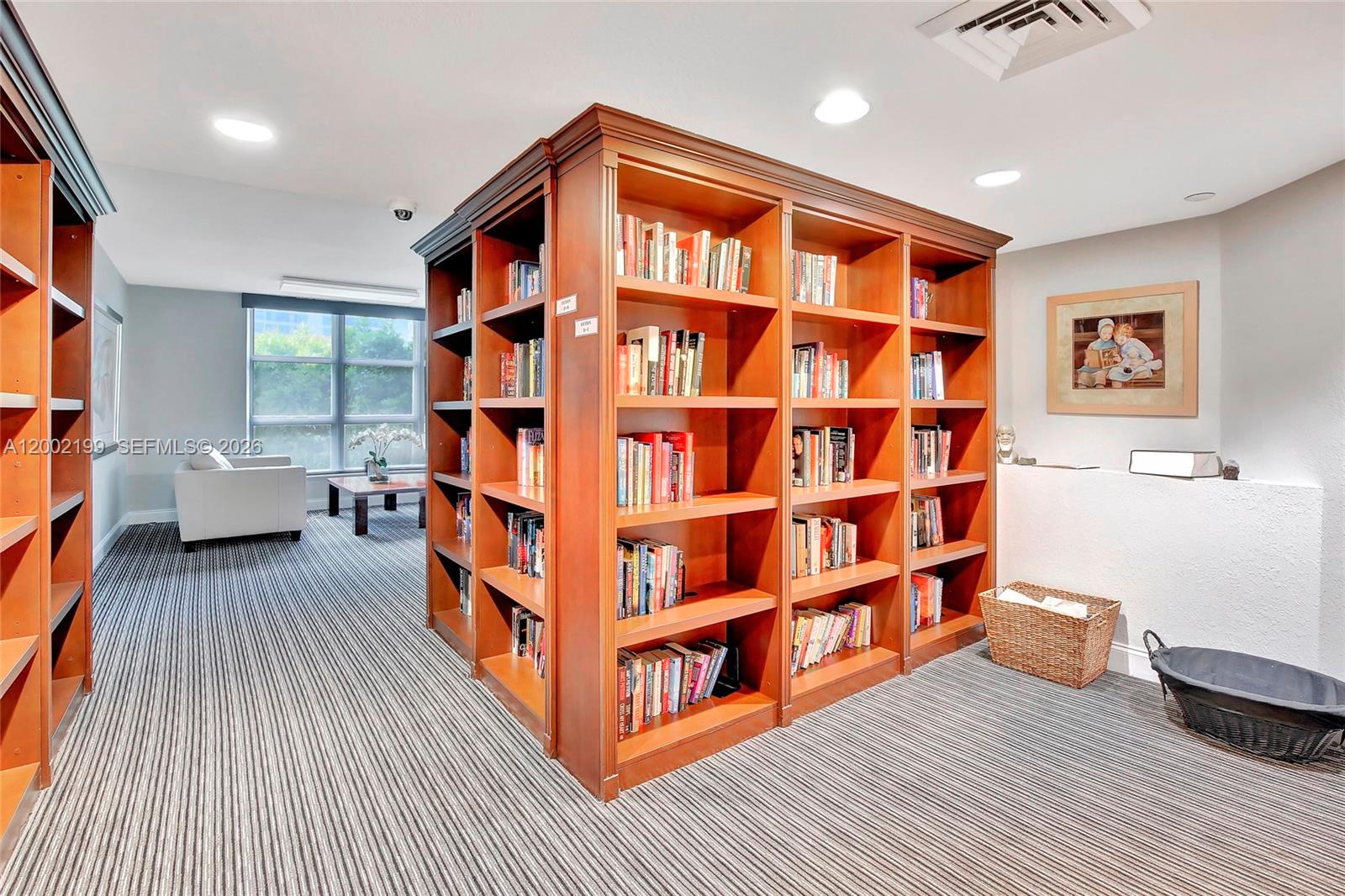 MYSTIC POINTE TOWER 400 C - Residential