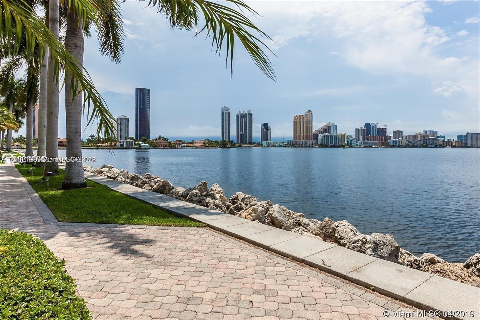 MYSTIC POINTE TOWER 400 C - Residential