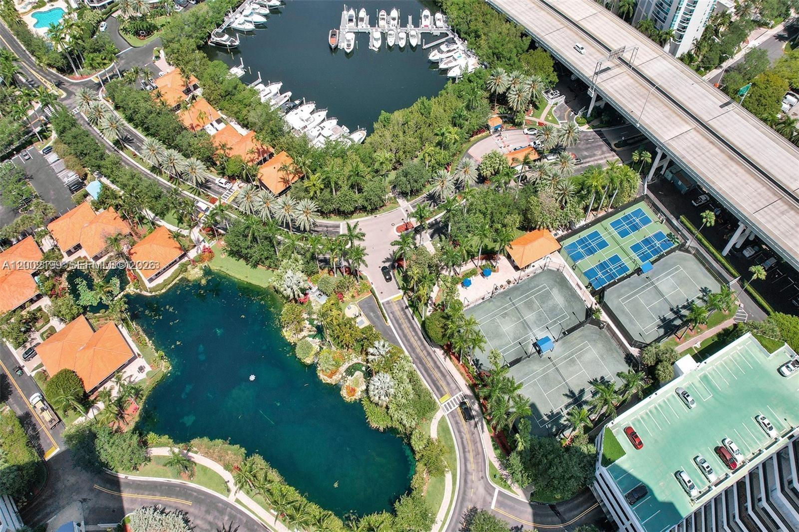 MYSTIC POINTE TOWER 400 C - Residential
