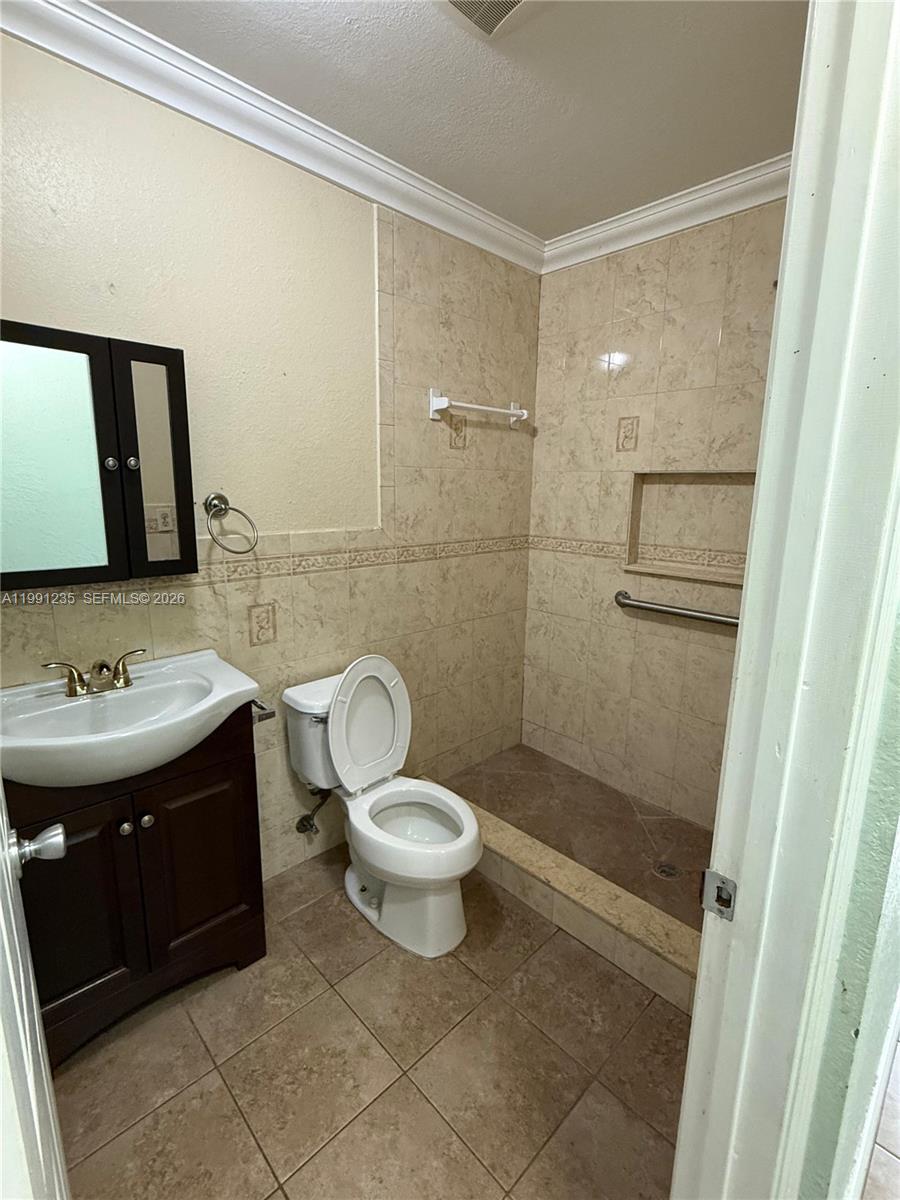 CAROL CITY GDNS 1ST ADDN - Residential Income