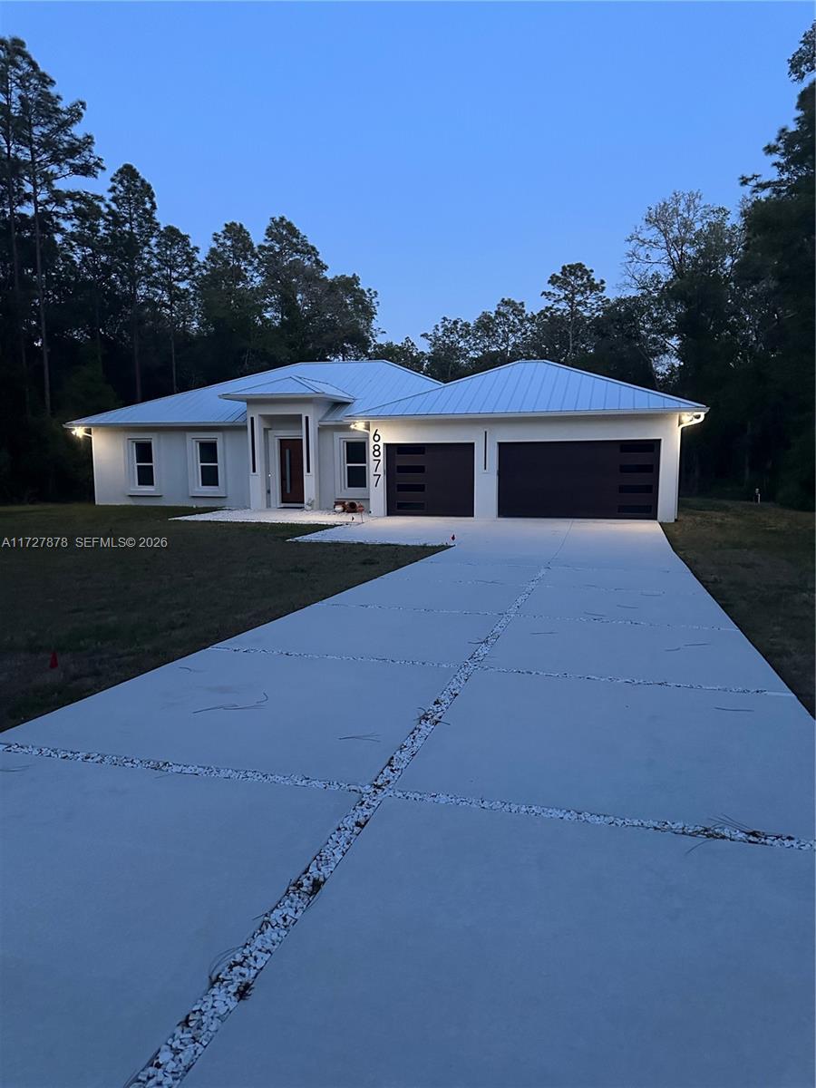 ROLLING HILLS - Residential