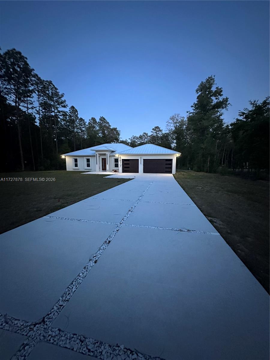 ROLLING HILLS - Residential