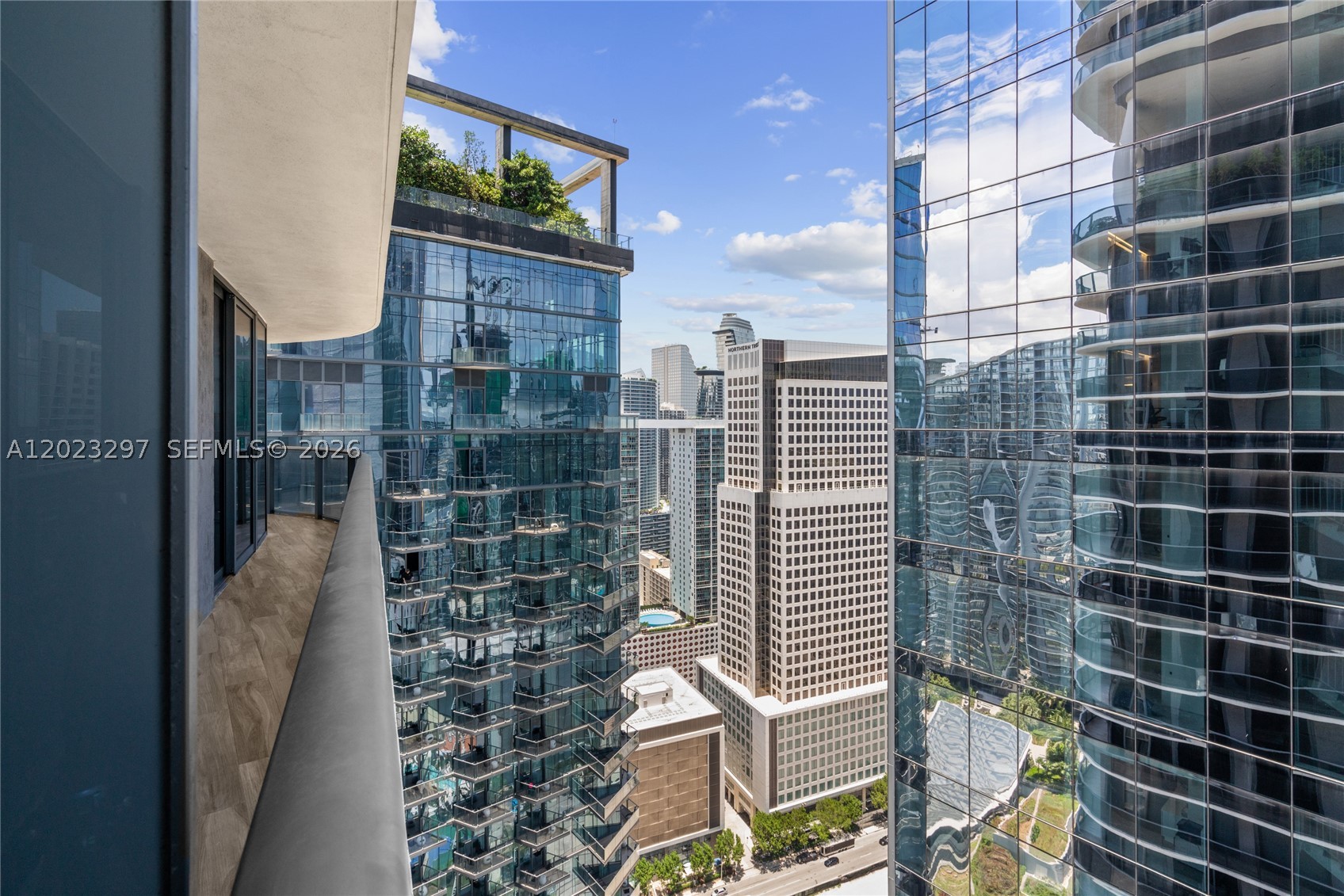 801 SMA RESIDENCES CONDO - Residential Lease