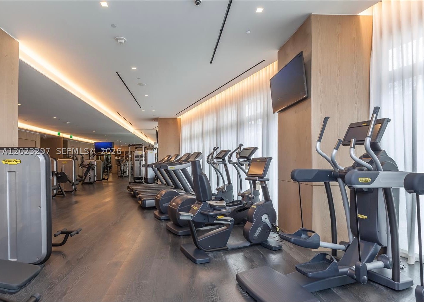 801 SMA RESIDENCES CONDO - Residential Lease