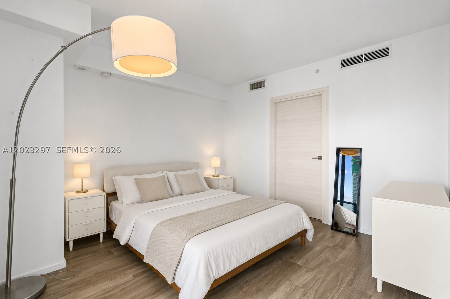 801 SMA RESIDENCES CONDO - Residential Lease